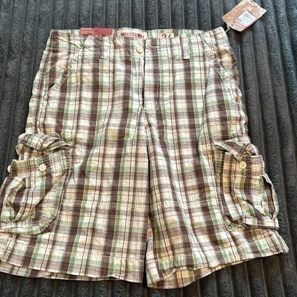 Men’s plaid cargo shorts, size 34, NWT